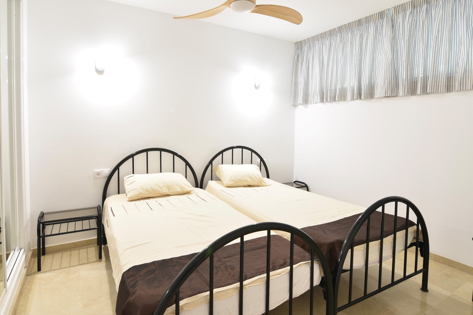 Charming 3 bedroom apartment in Silver Point, sea view
