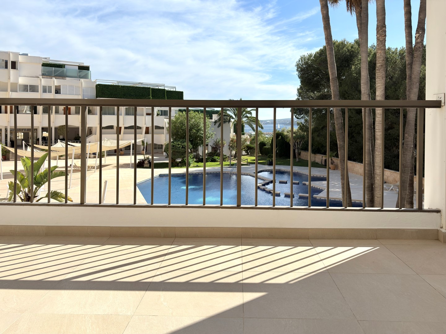 Charming 3 bedroom apartment in Silver Point, sea view